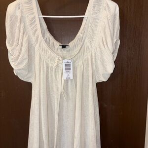 NWT Never worn- Torrid Whisper White Knit Gauze Scoop Neck Peasant Top